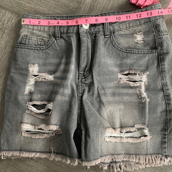 Lightweight Distressed Demin Shorts - Picture 8 of 9